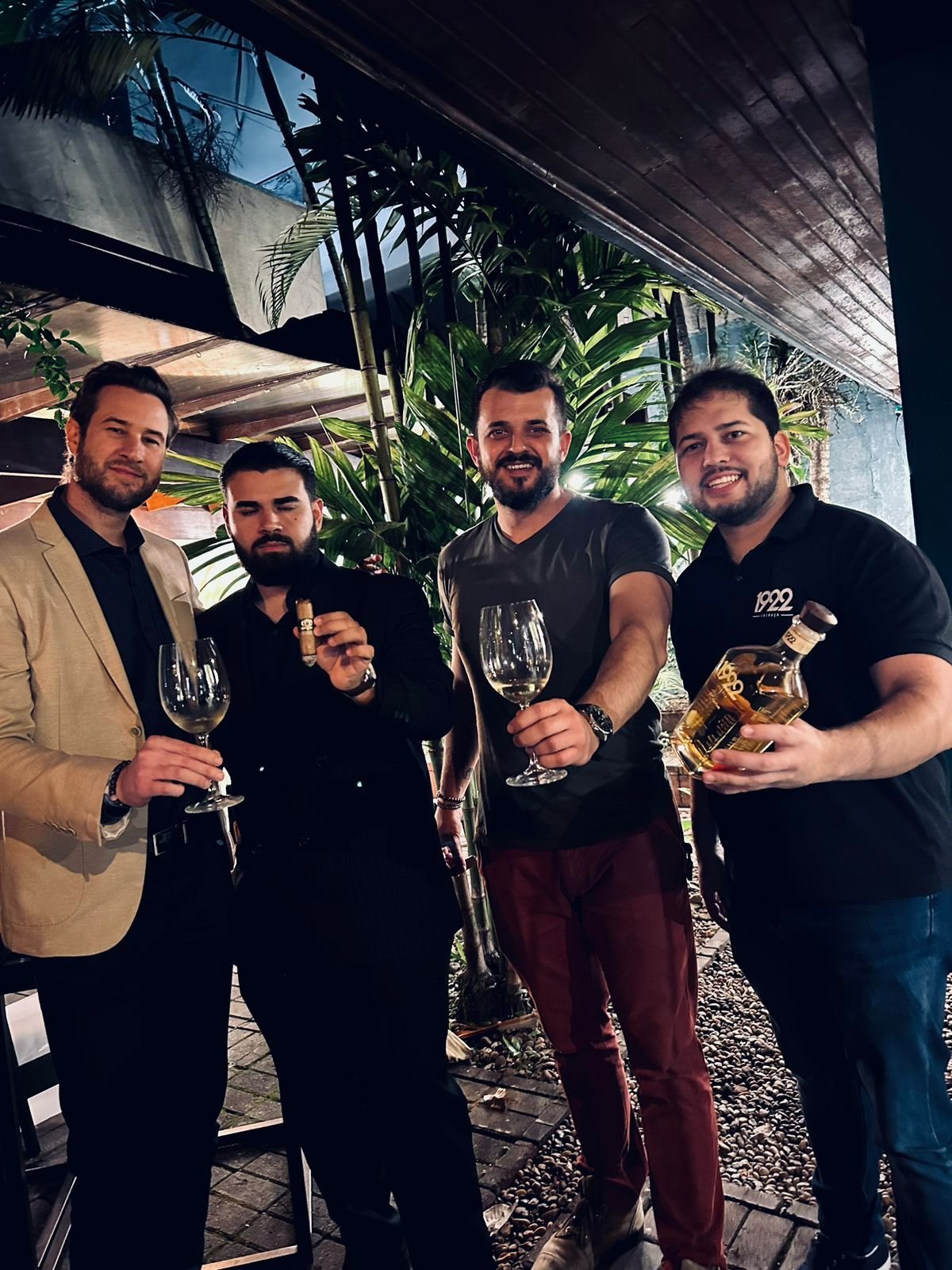 11ª Edição Vinhos e Charutos